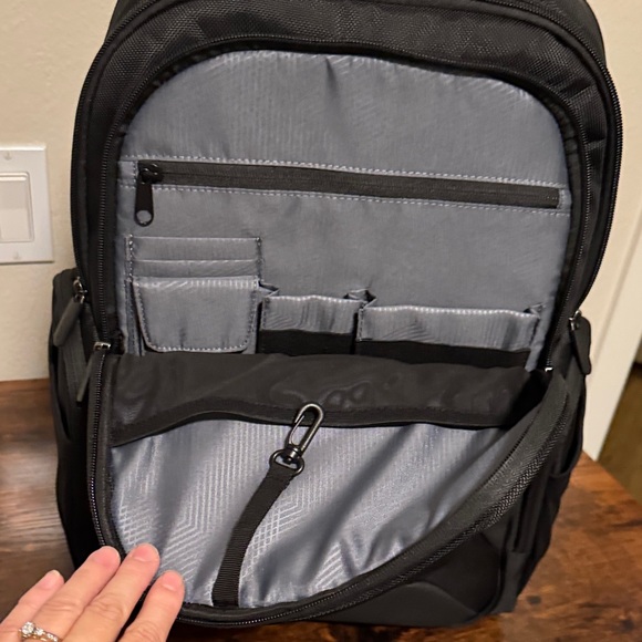 Targus Black Professional Backpack - Picture 7 of 9